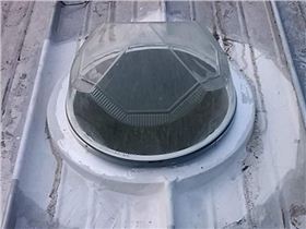 安裝在屋頂的采光器 安裝在屋頂的采光器